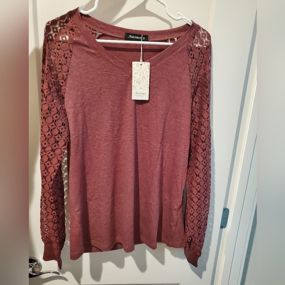 Burgundy Lace Sleeve Top